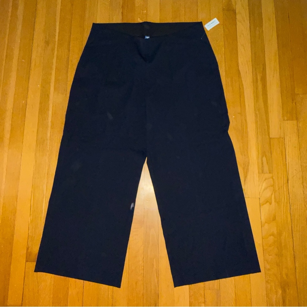 Old Navy High Rise Pixie Wide-Leg Pants